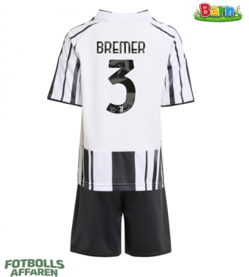 Juventus Gleison Bremer #3 Hemmaställ Barn 2025-26 Kortärmad (+ Korta byxor)